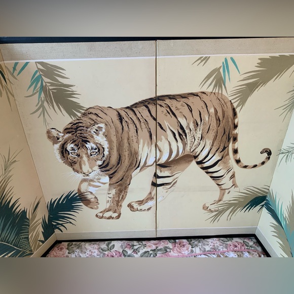 CHINESE SILK SCREEN CIRCA 1980’S COSTAL PRINT STYLE CHINESE PRINTED SILK SCREEN - Picture 2 of 14